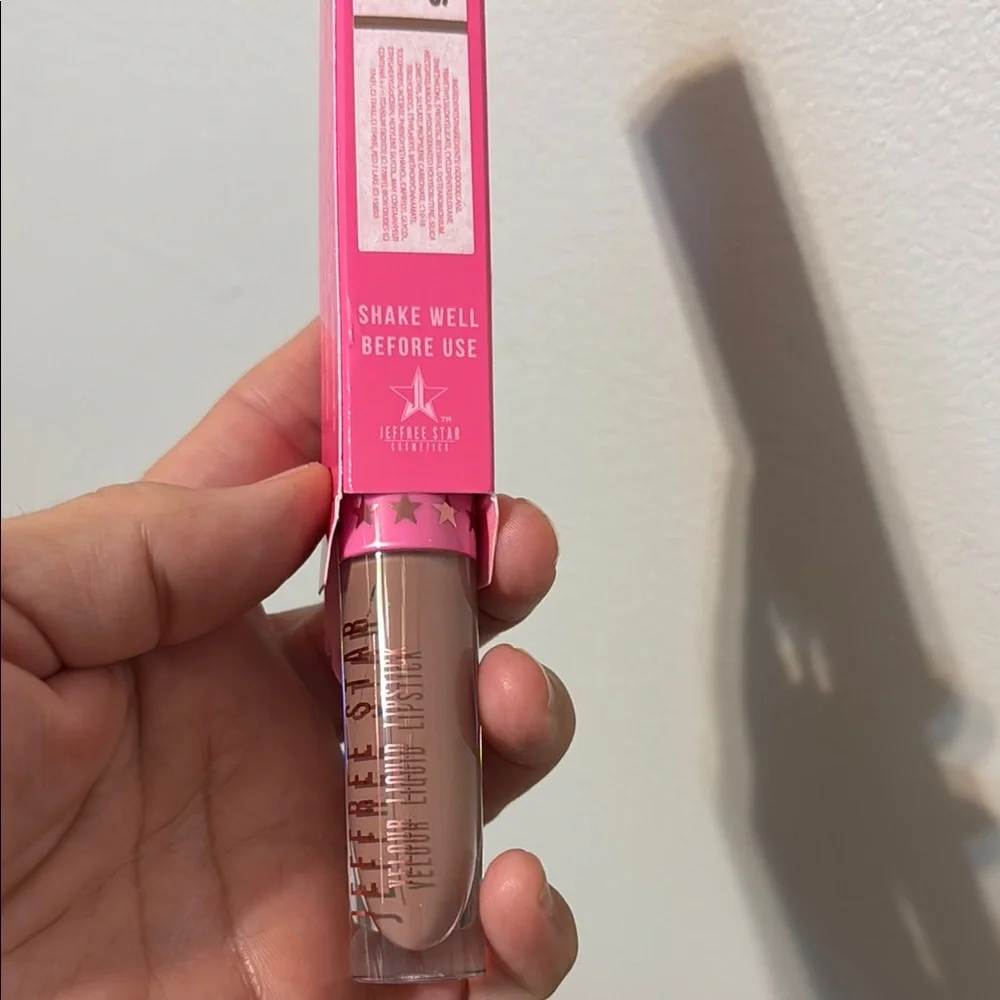 Jeffree Star HIDDEN HILLS Matte Rose Nude Brown velour liquid lip Lipstick vegan - Picture 3 of 3